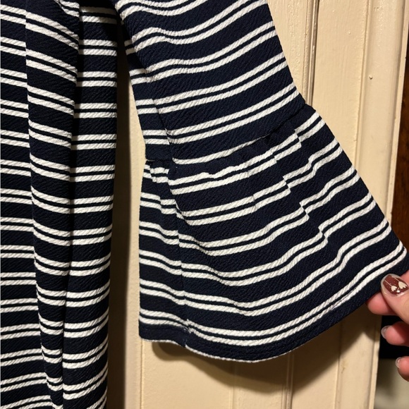 Green Envelope Navy and White Striped Flowy Top - NEW NWT size L - Picture 2 of 6